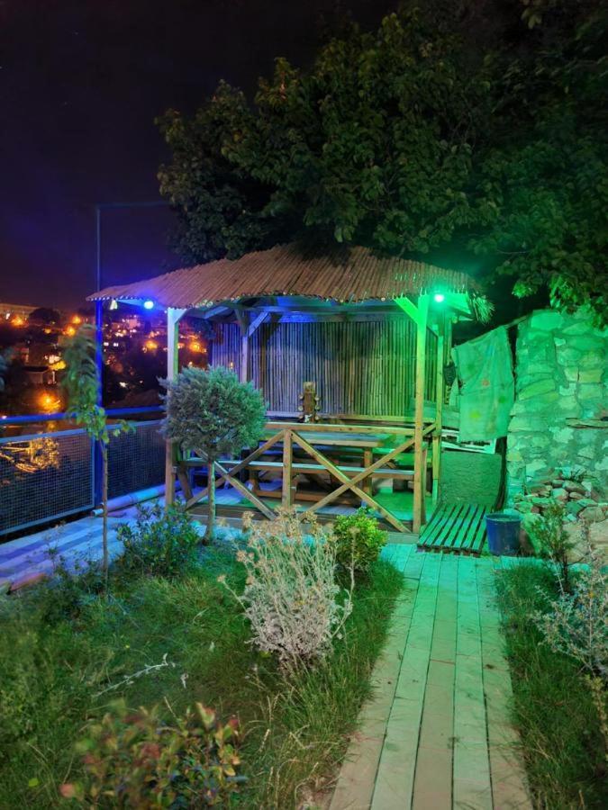Green Garden - Crimea Tbilisi Bagian luar foto
